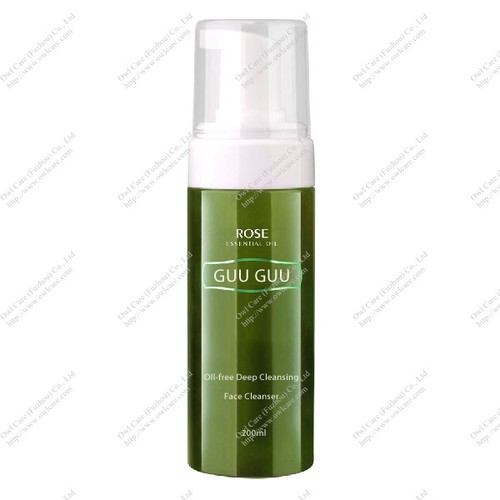Oil-free Deep Cleansing Face Cleanser